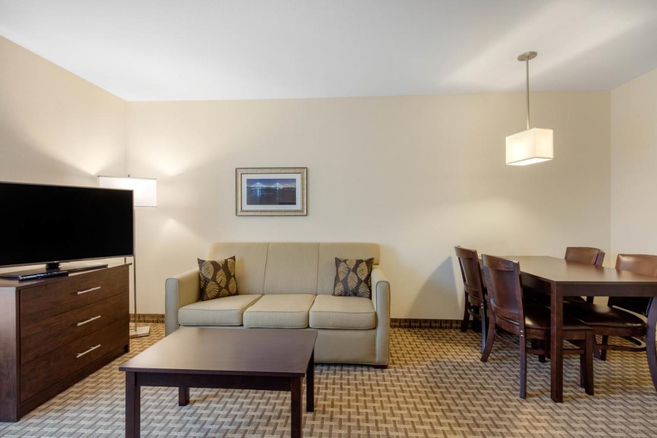 Mainstay Suites St Louis Airport Бриджтон Экстерьер фото